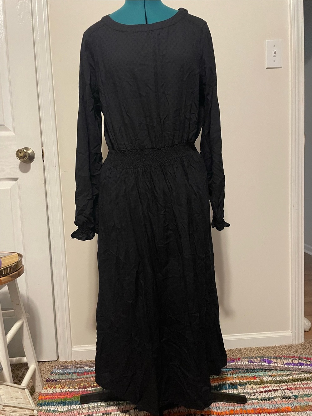 croft & barrow Black Long-Sleeve Maxi Dress with Smocked Waist